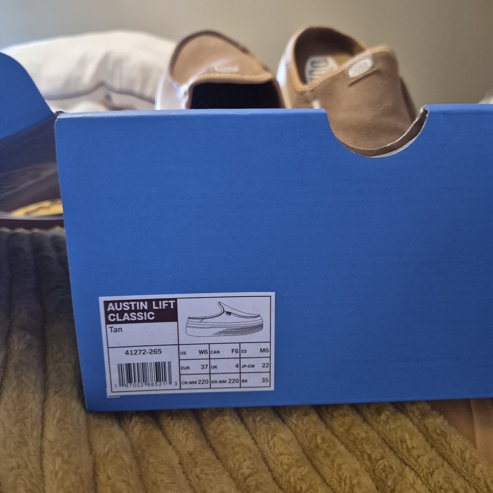 Hey Dude Austin Lift Classic Tan Loafers